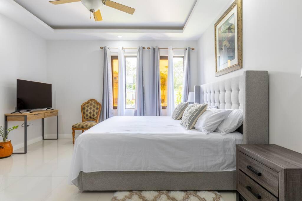 Sun Shine Luxury Villas 2 Bedroom Pool & Gym Ocho Rios St Ann Экстерьер фото